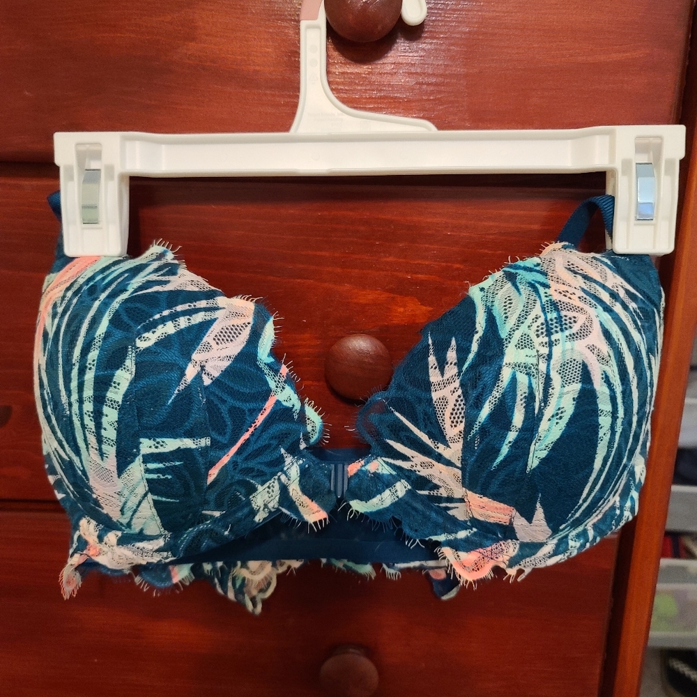 PINK Victoria's Secret Bra 34DD Racerback